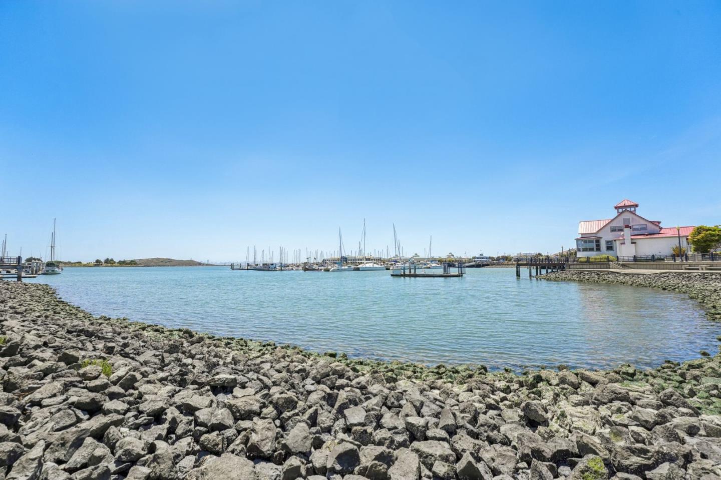 Detail Gallery Image 51 of 52 For 100 Schooner Ct, Richmond,  CA 94804 - 1 Beds | 1 Baths