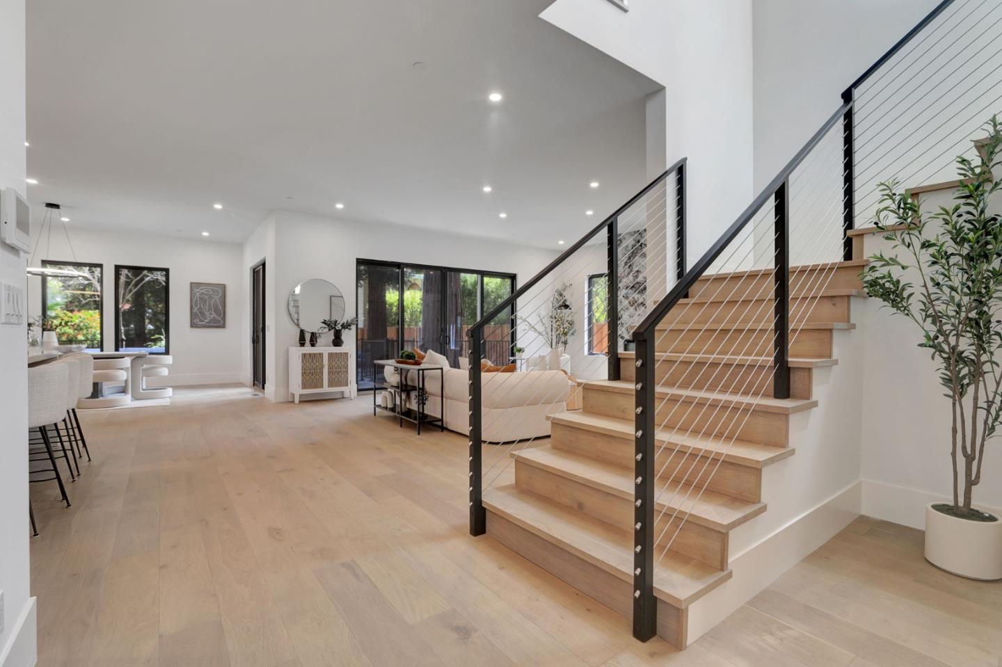 Detail Gallery Image 15 of 74 For 546 9th Ave, Menlo Park,  CA 94025 - 4 Beds | 4/1 Baths