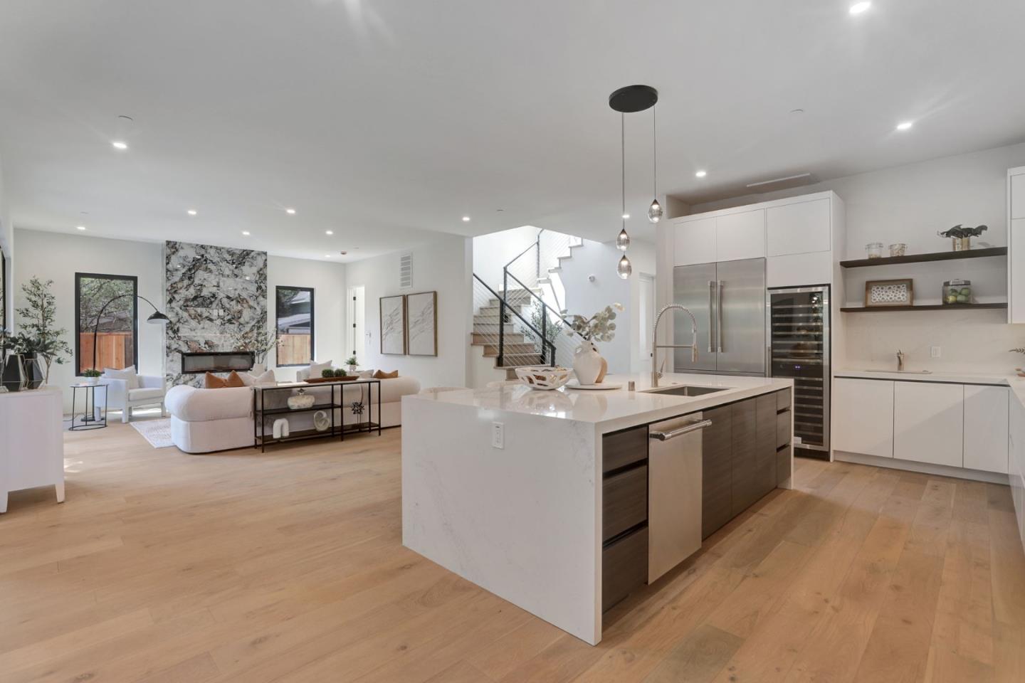 Detail Gallery Image 17 of 74 For 546 9th Ave, Menlo Park,  CA 94025 - 4 Beds | 4/1 Baths