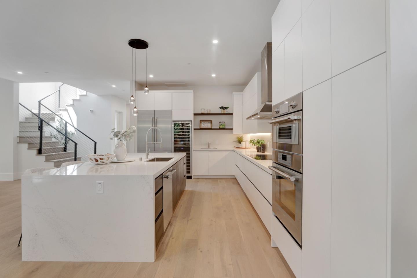 Detail Gallery Image 18 of 74 For 546 9th Ave, Menlo Park,  CA 94025 - 4 Beds | 4/1 Baths
