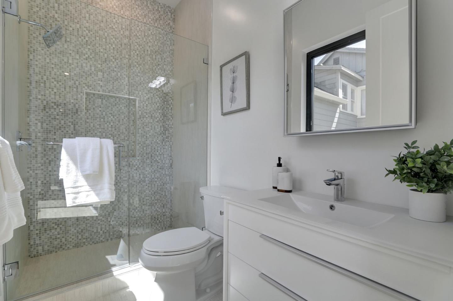 Detail Gallery Image 30 of 74 For 546 9th Ave, Menlo Park,  CA 94025 - 4 Beds | 4/1 Baths