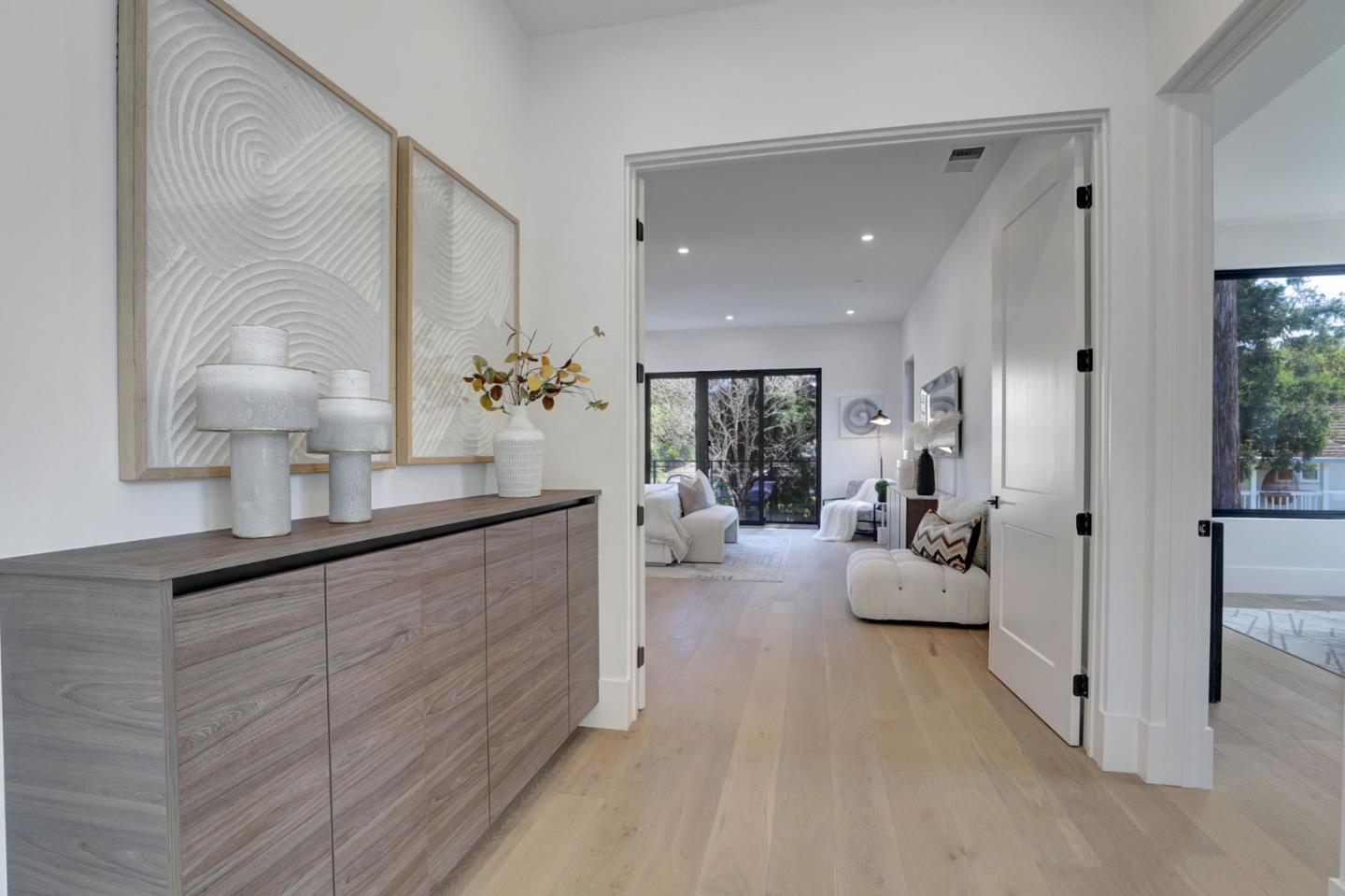 Detail Gallery Image 31 of 74 For 546 9th Ave, Menlo Park,  CA 94025 - 4 Beds | 4/1 Baths