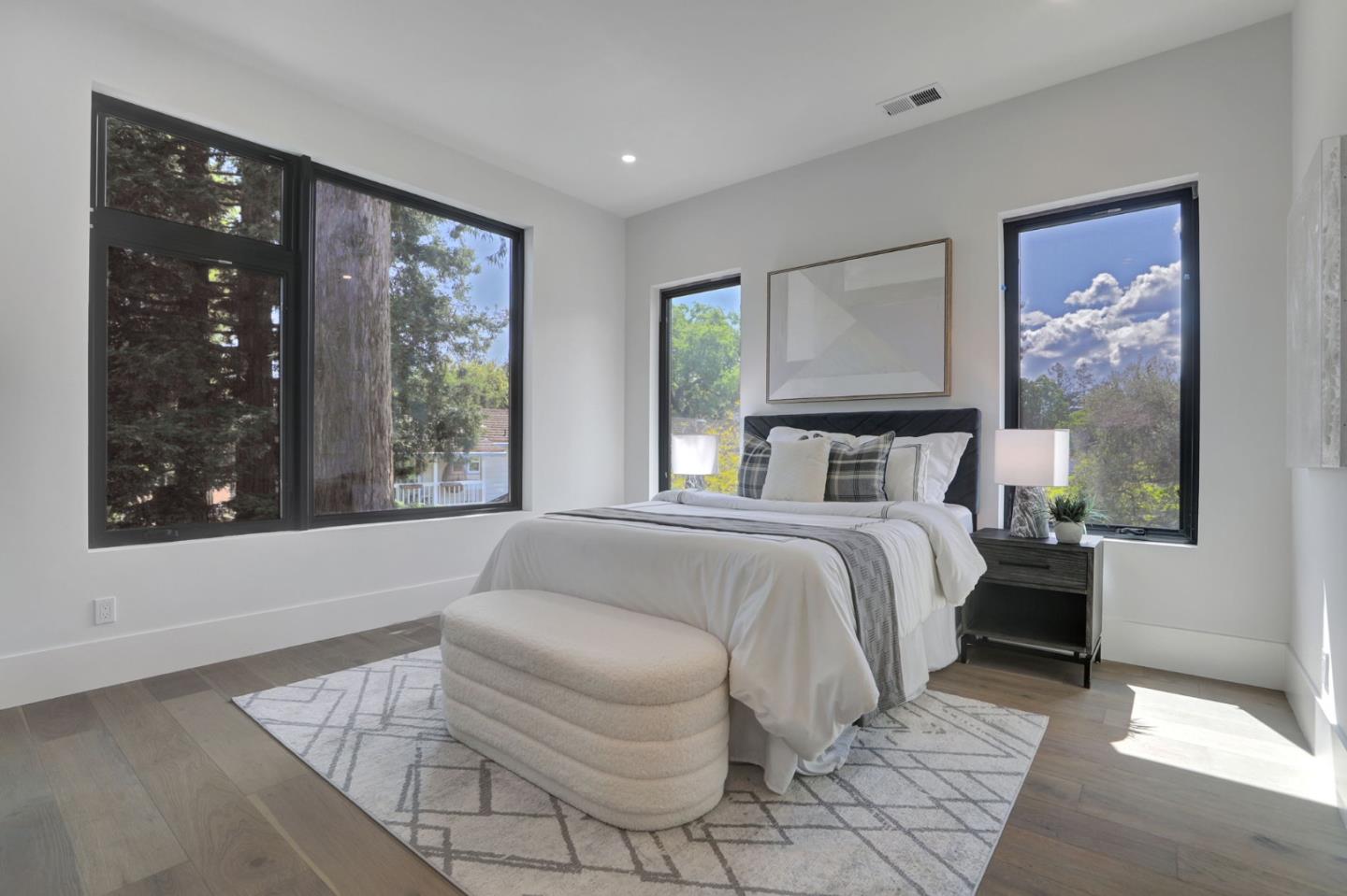 Detail Gallery Image 41 of 74 For 546 9th Ave, Menlo Park,  CA 94025 - 4 Beds | 4/1 Baths