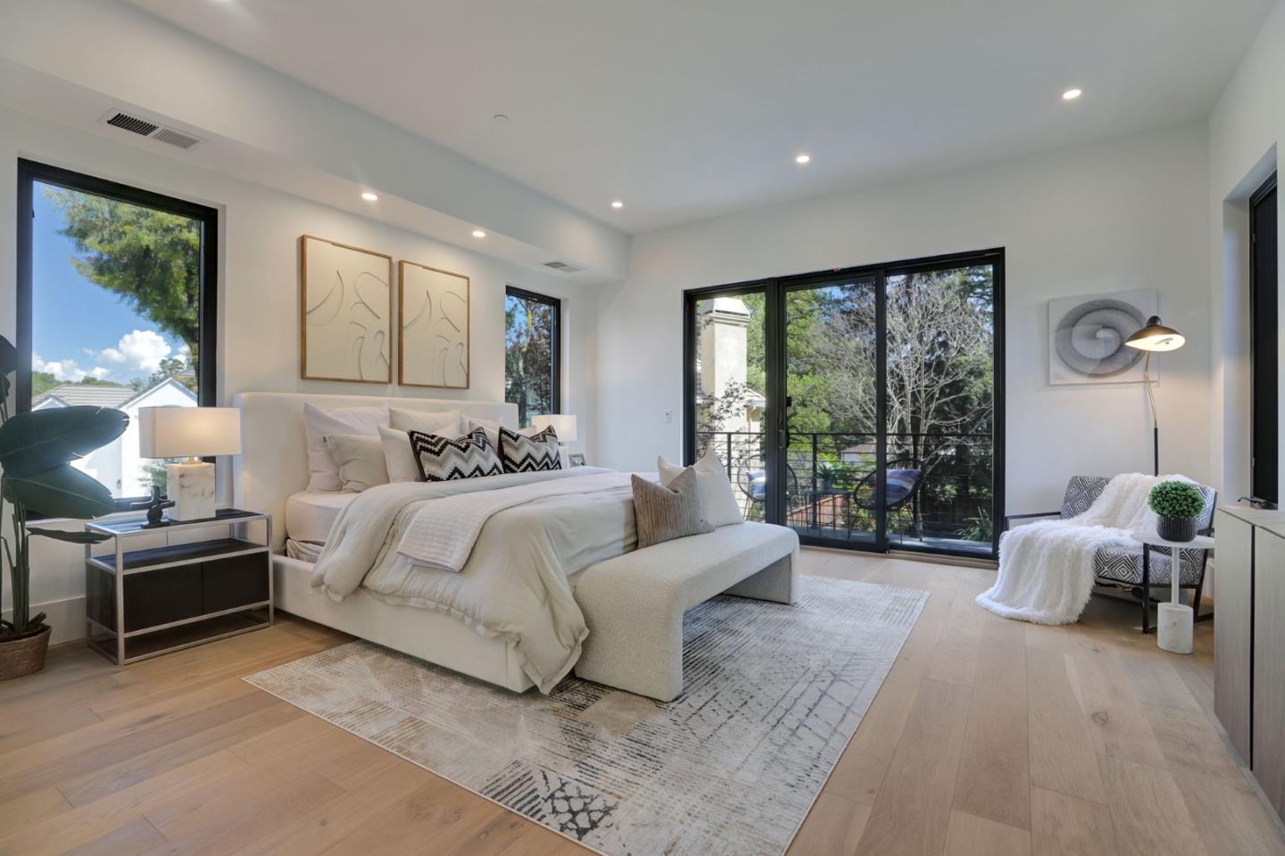 Detail Gallery Image 46 of 74 For 546 9th Ave, Menlo Park,  CA 94025 - 4 Beds | 4/1 Baths