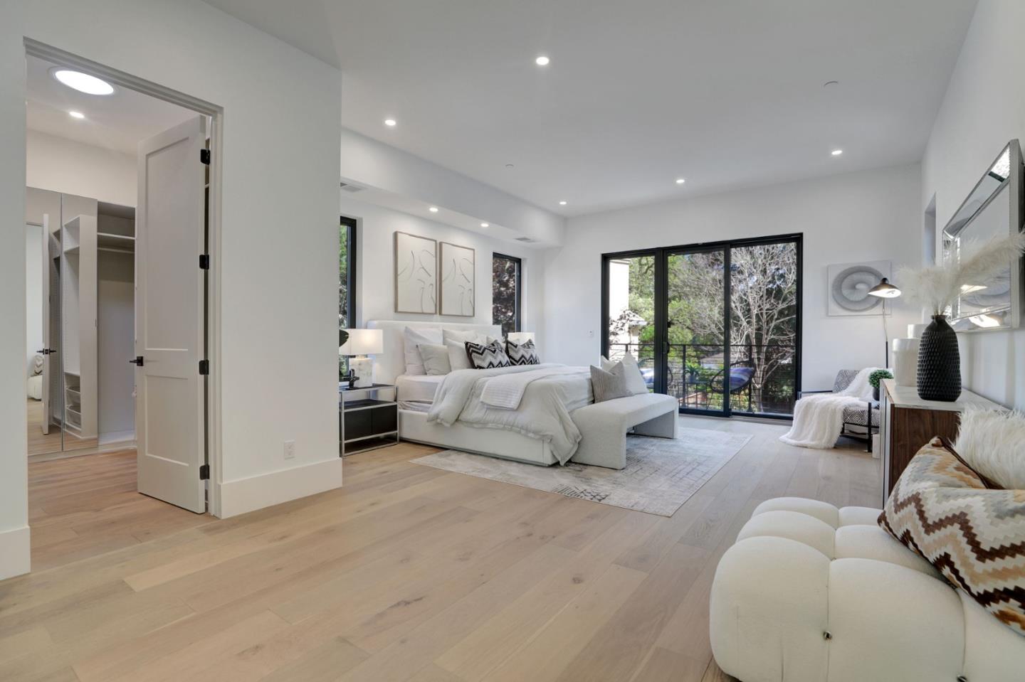 Detail Gallery Image 47 of 74 For 546 9th Ave, Menlo Park,  CA 94025 - 4 Beds | 4/1 Baths