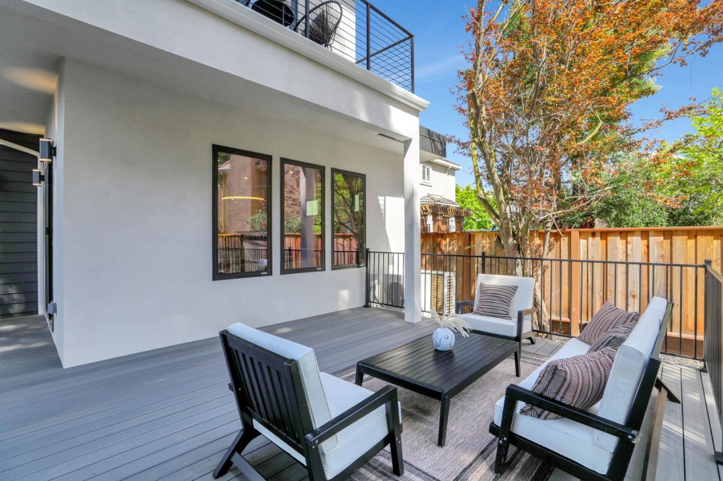 Detail Gallery Image 67 of 74 For 546 9th Ave, Menlo Park,  CA 94025 - 4 Beds | 4/1 Baths