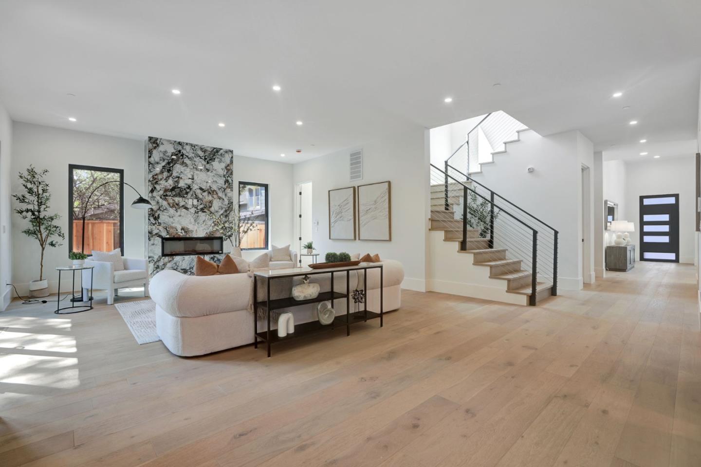 Detail Gallery Image 8 of 74 For 546 9th Ave, Menlo Park,  CA 94025 - 4 Beds | 4/1 Baths