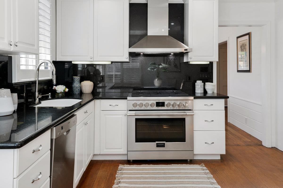 Detail Gallery Image 9 of 39 For 400 Magnolia Ave, Millbrae,  CA 94030 - 3 Beds | 2 Baths