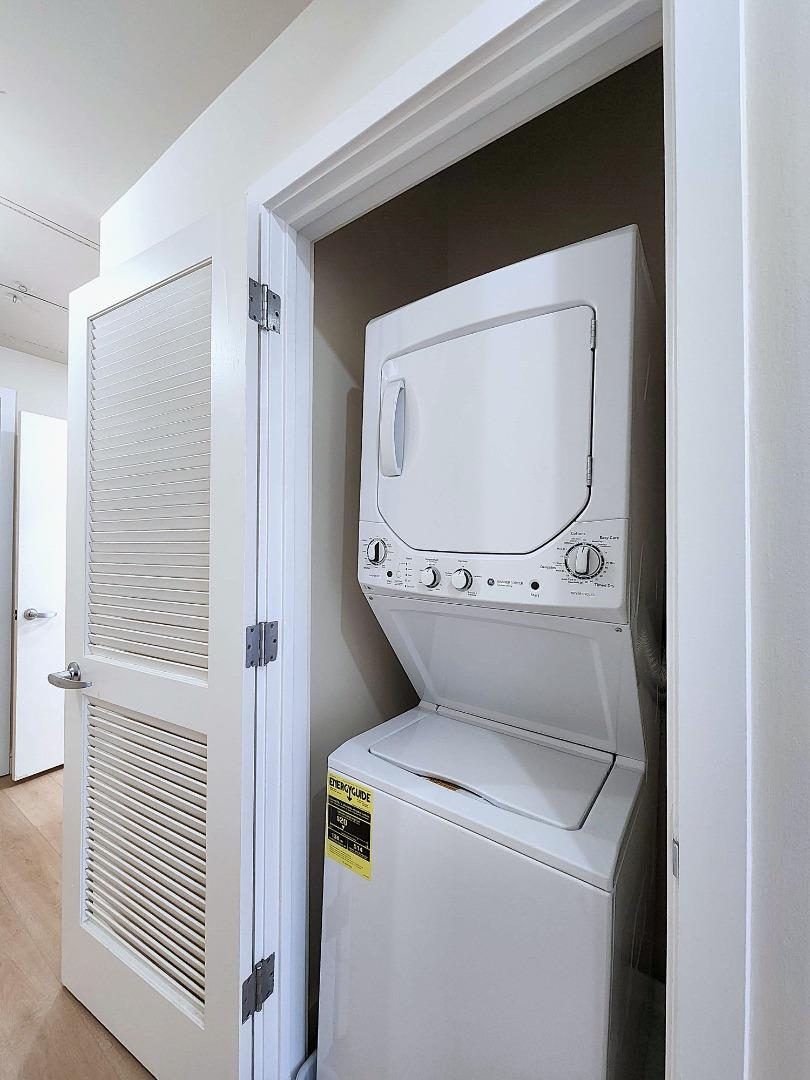 Detail Gallery Image 14 of 19 For 334 Santana Row #242,  San Jose,  CA 95128 - 1 Beds | 1 Baths