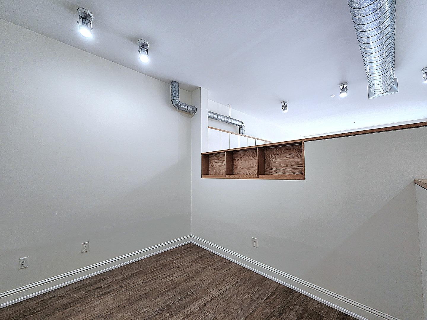 Detail Gallery Image 8 of 19 For 334 Santana Row #242,  San Jose,  CA 95128 - 1 Beds | 1 Baths