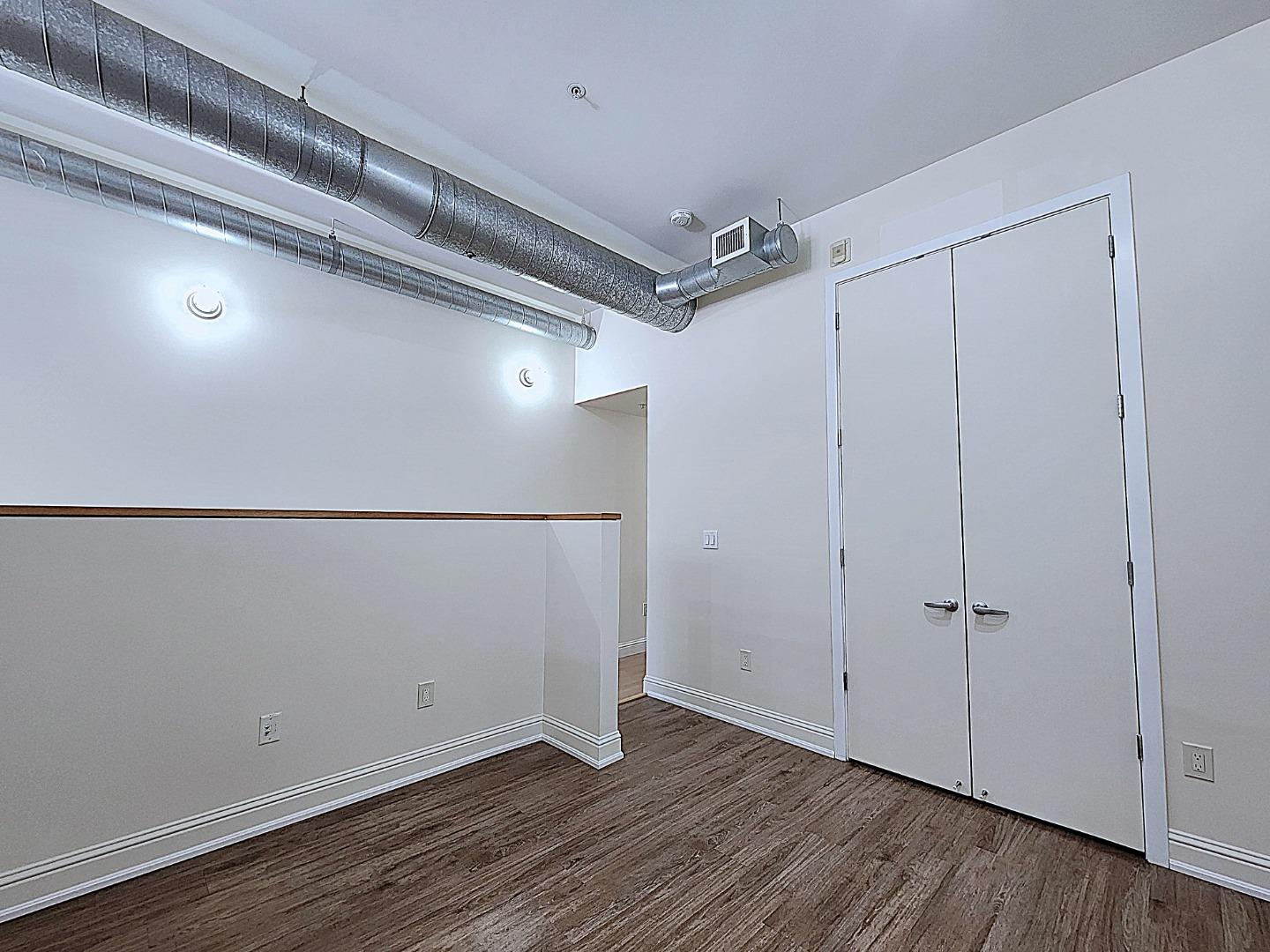 Detail Gallery Image 9 of 19 For 334 Santana Row #242,  San Jose,  CA 95128 - 1 Beds | 1 Baths