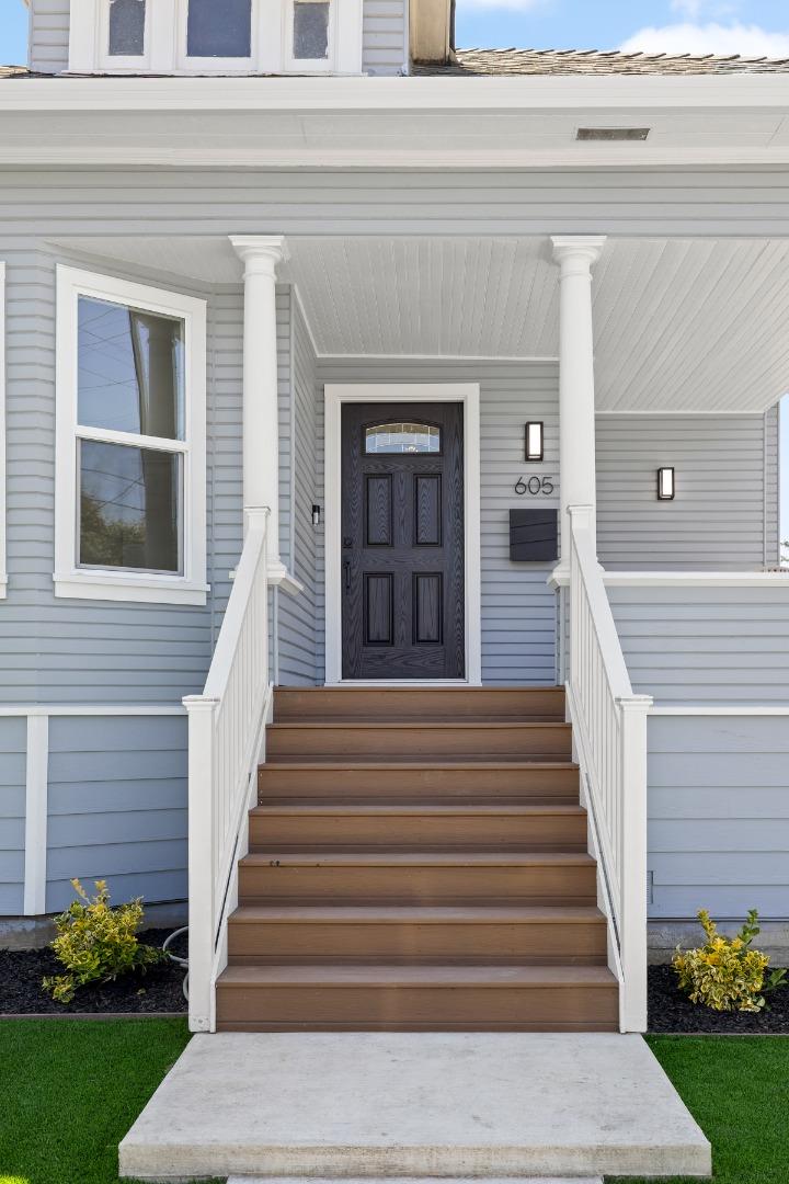 Detail Gallery Image 4 of 33 For 605 Minor Ave, San Jose,  CA 95125 - 3 Beds | 2 Baths