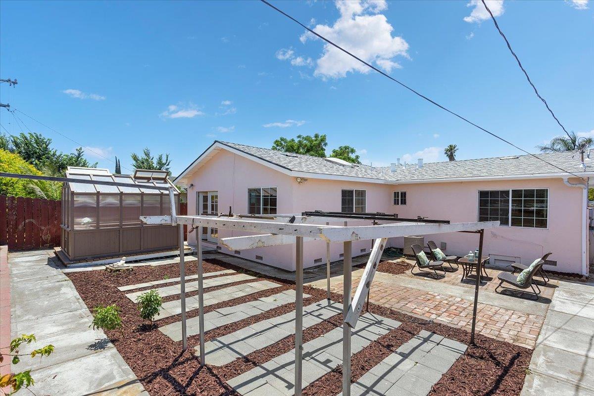 Detail Gallery Image 20 of 23 For 2072 Orlando Dr, San Jose,  CA 95122 - 3 Beds | 2 Baths