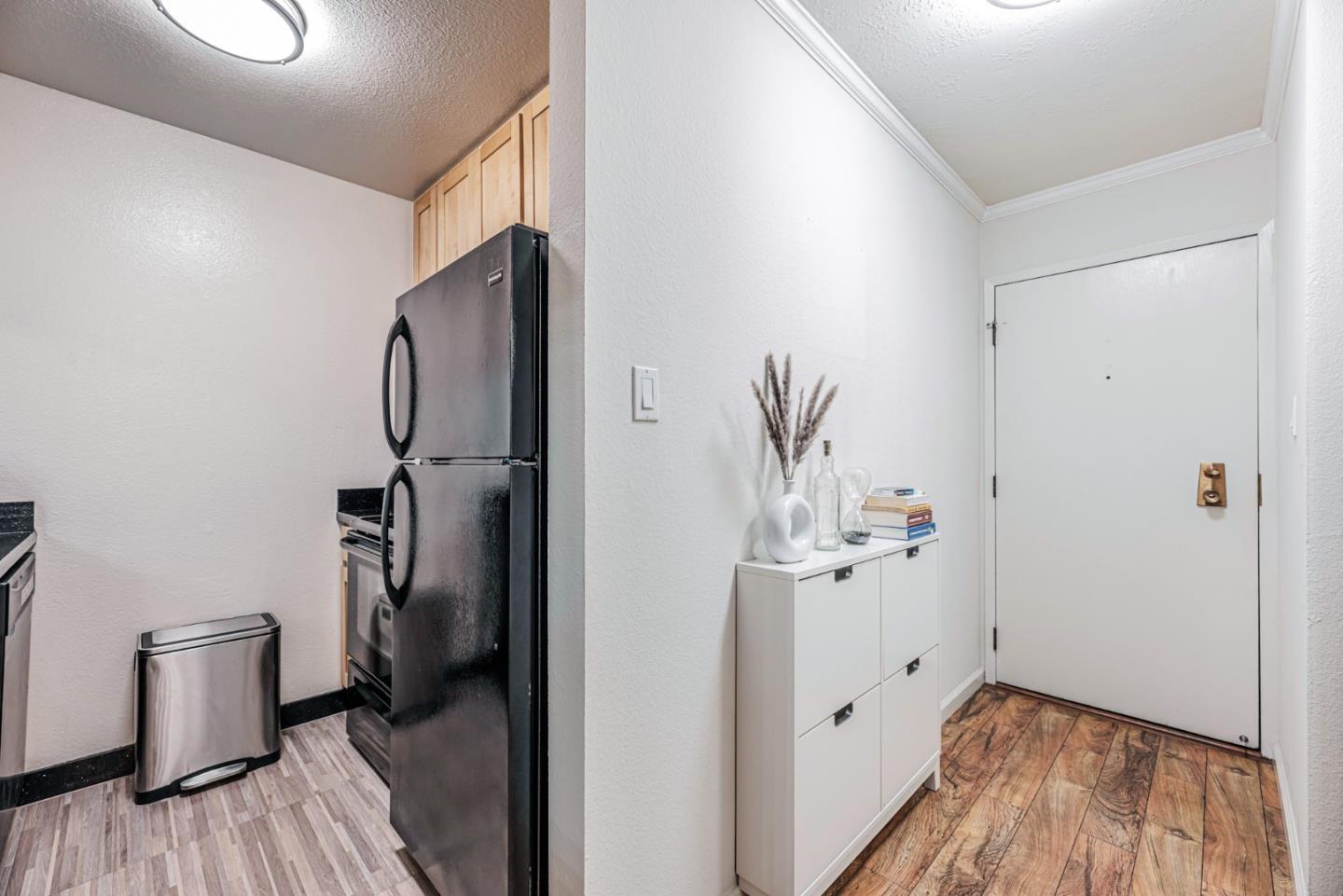 Detail Gallery Image 13 of 27 For 3154 Shelter Creek Ln, San Bruno,  CA 94066 - 0 Beds | 1 Baths