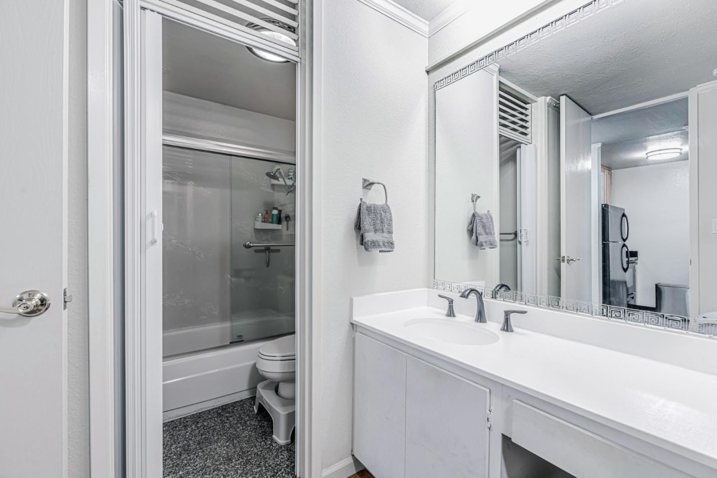 Detail Gallery Image 17 of 27 For 3154 Shelter Creek Ln, San Bruno,  CA 94066 - 0 Beds | 1 Baths