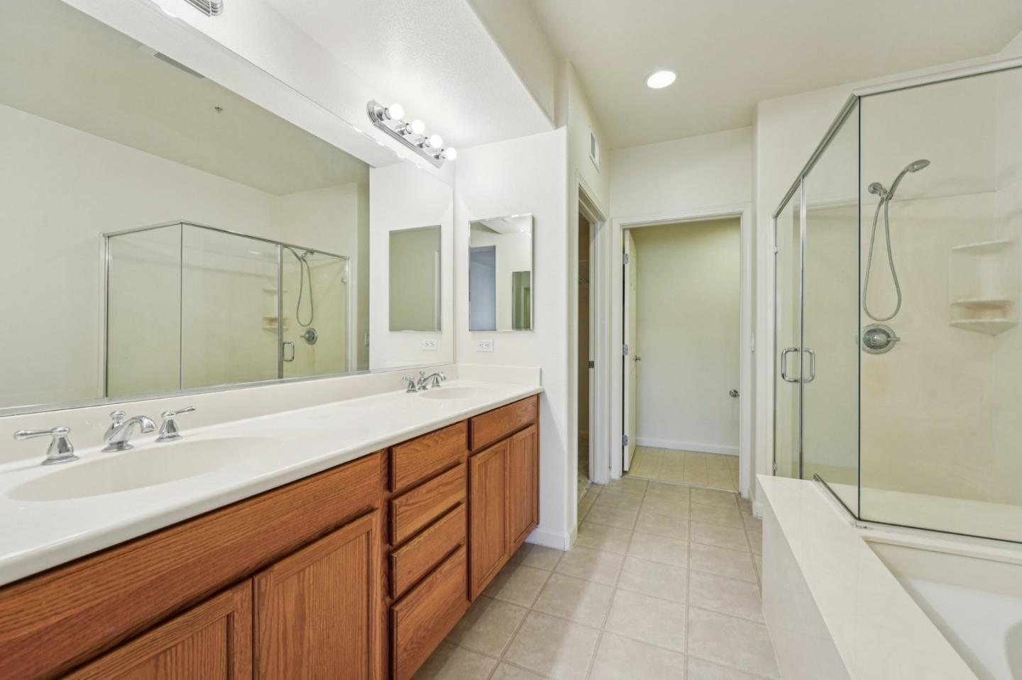 Detail Gallery Image 17 of 45 For 809 Auzerais Ave #329,  San Jose,  CA 95126 - 2 Beds | 2 Baths