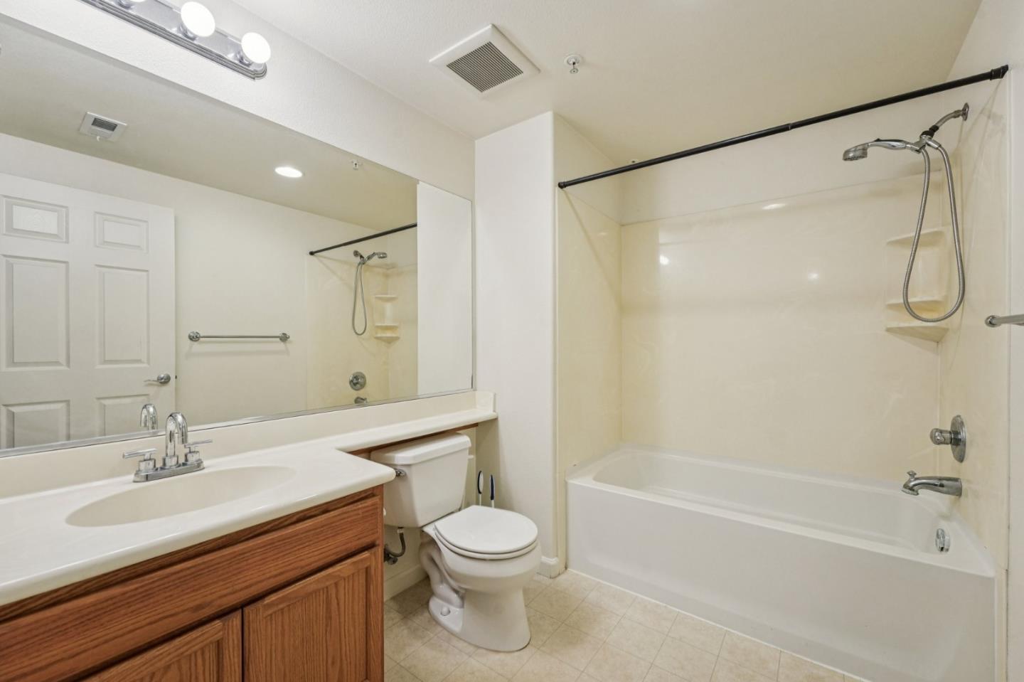 Detail Gallery Image 24 of 45 For 809 Auzerais Ave #329,  San Jose,  CA 95126 - 2 Beds | 2 Baths