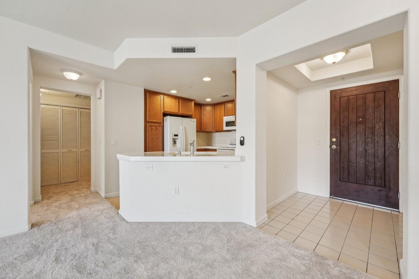 Detail Gallery Image 5 of 45 For 809 Auzerais Ave #329,  San Jose,  CA 95126 - 2 Beds | 2 Baths