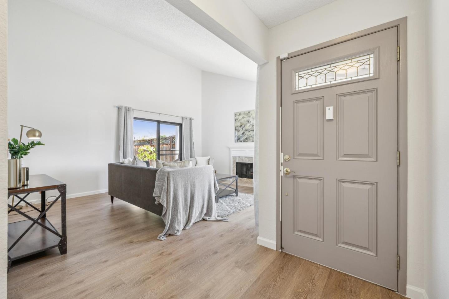 Detail Gallery Image 12 of 88 For 1009 Courtland Ave, Milpitas,  CA 95035 - 2 Beds | 2 Baths
