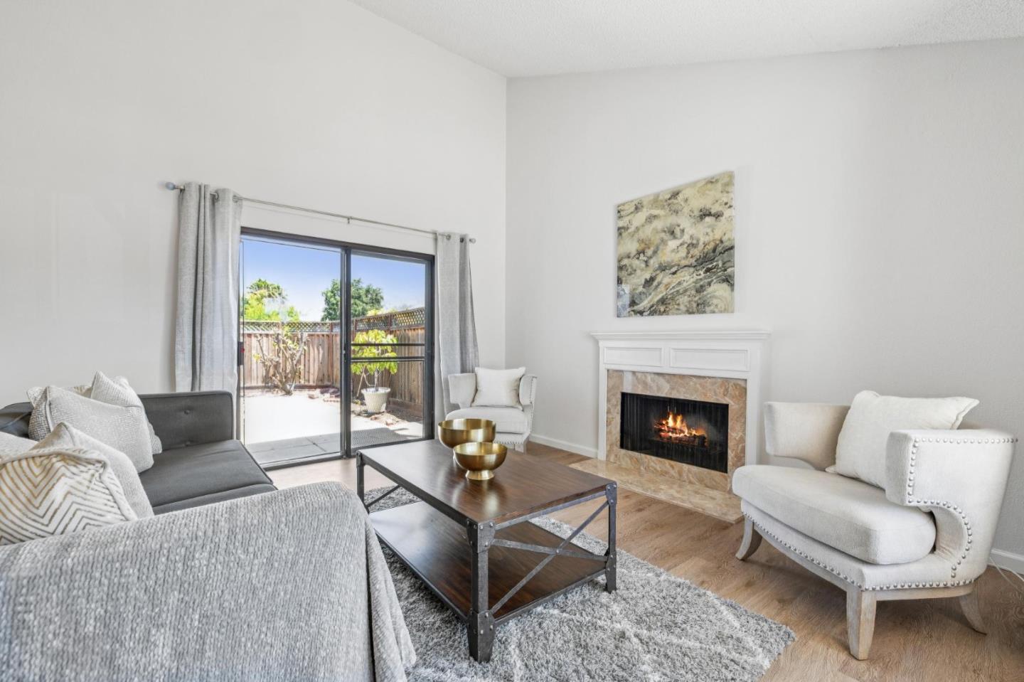 Detail Gallery Image 15 of 88 For 1009 Courtland Ave, Milpitas,  CA 95035 - 2 Beds | 2 Baths