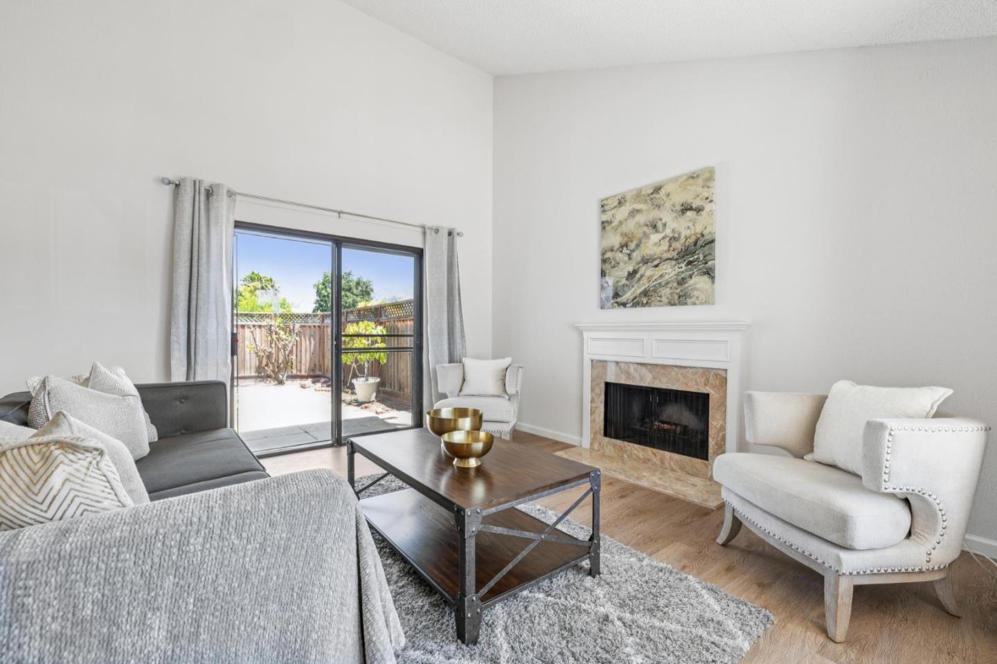 Detail Gallery Image 16 of 88 For 1009 Courtland Ave, Milpitas,  CA 95035 - 2 Beds | 2 Baths