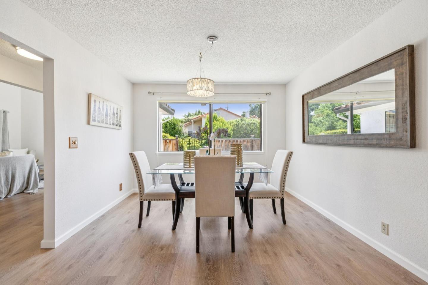 Detail Gallery Image 29 of 88 For 1009 Courtland Ave, Milpitas,  CA 95035 - 2 Beds | 2 Baths