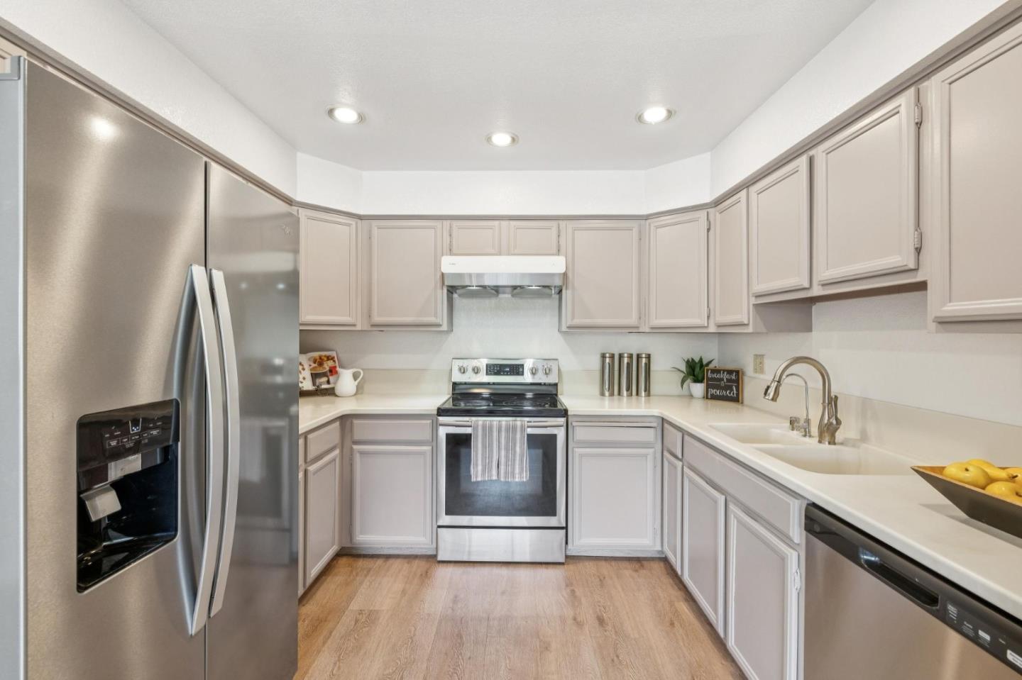 Detail Gallery Image 33 of 88 For 1009 Courtland Ave, Milpitas,  CA 95035 - 2 Beds | 2 Baths