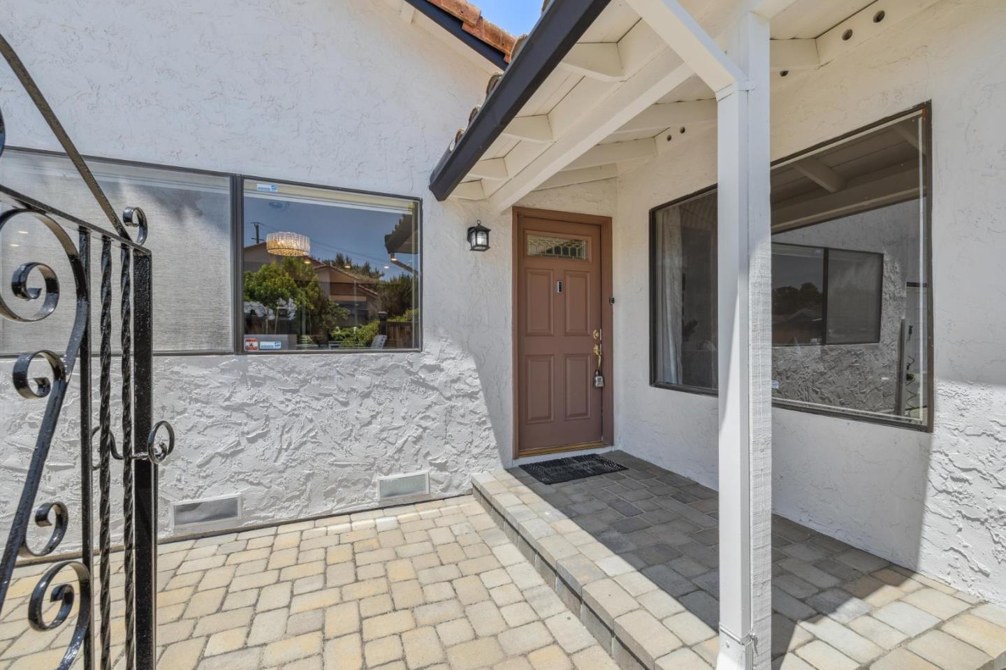 Detail Gallery Image 7 of 88 For 1009 Courtland Ave, Milpitas,  CA 95035 - 2 Beds | 2 Baths