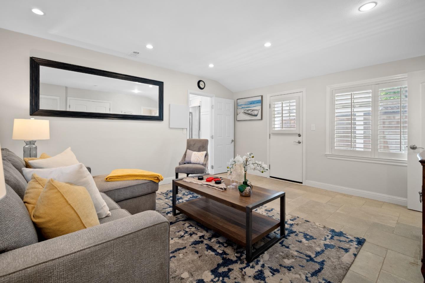 Detail Gallery Image 15 of 46 For 20 Sara Ln, Alamo,  CA 94507 - 4 Beds | 2/1 Baths