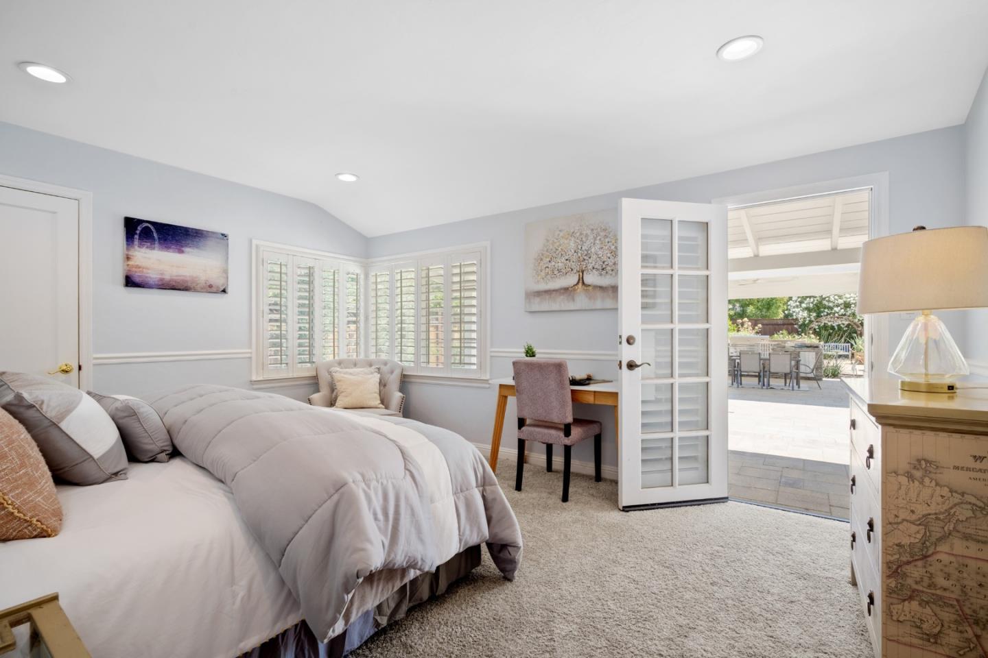 Detail Gallery Image 20 of 46 For 20 Sara Ln, Alamo,  CA 94507 - 4 Beds | 2/1 Baths
