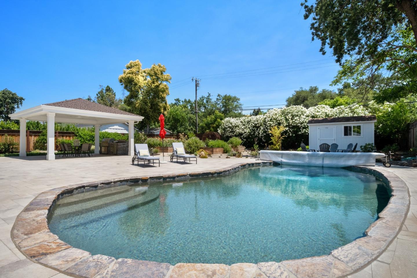 Detail Gallery Image 31 of 46 For 20 Sara Ln, Alamo,  CA 94507 - 4 Beds | 2/1 Baths