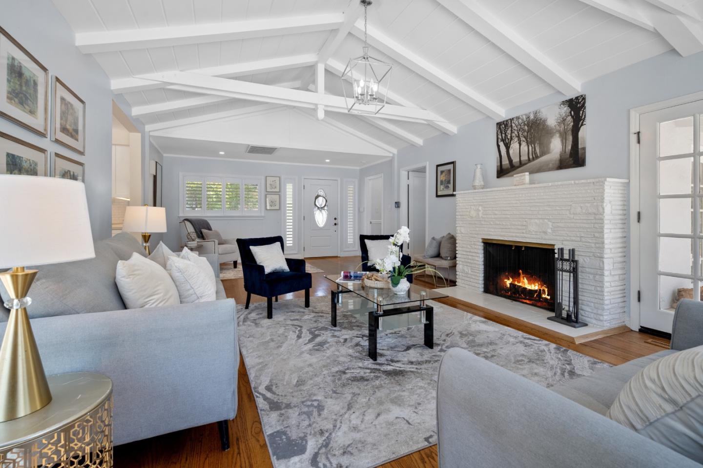 Detail Gallery Image 6 of 46 For 20 Sara Ln, Alamo,  CA 94507 - 4 Beds | 2/1 Baths
