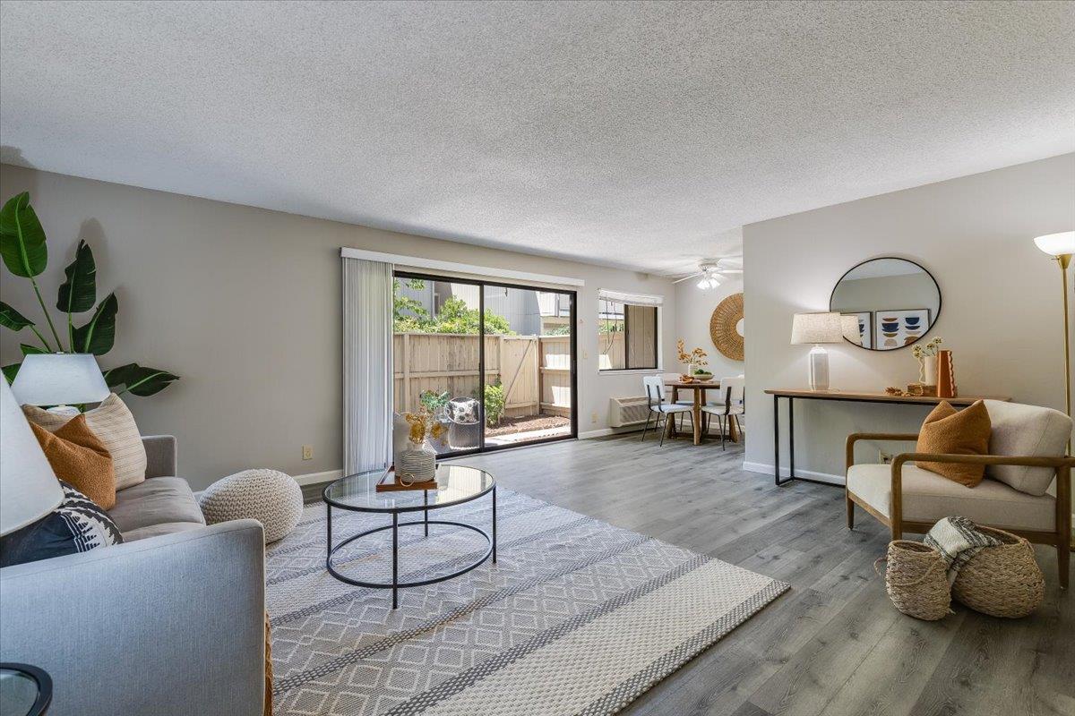 Detail Gallery Image 3 of 17 For 976 Kiely Blvd #I,  Santa Clara,  CA 95051 - 2 Beds | 2 Baths