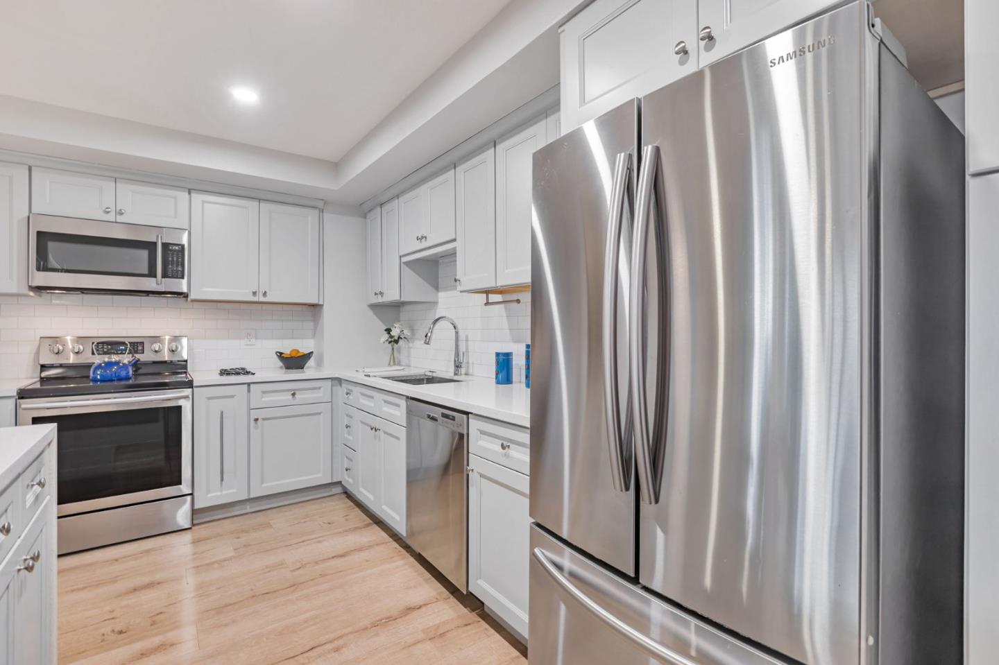 Detail Gallery Image 11 of 32 For 1720 Halford Ave #124,  Santa Clara,  CA 95051 - 1 Beds | 1 Baths