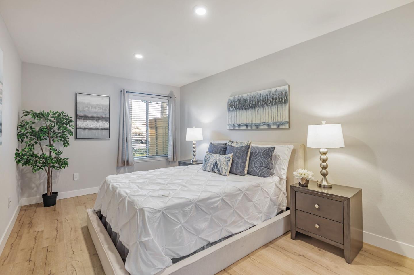 Detail Gallery Image 16 of 32 For 1720 Halford Ave #124,  Santa Clara,  CA 95051 - 1 Beds | 1 Baths