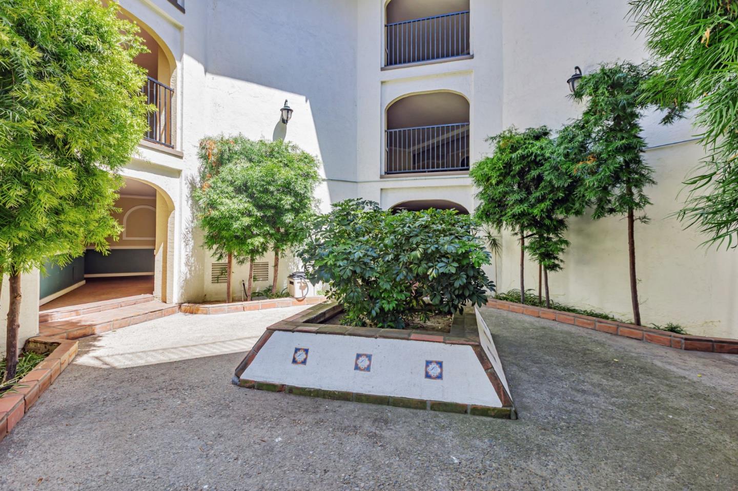 Detail Gallery Image 24 of 32 For 1720 Halford Ave #124,  Santa Clara,  CA 95051 - 1 Beds | 1 Baths