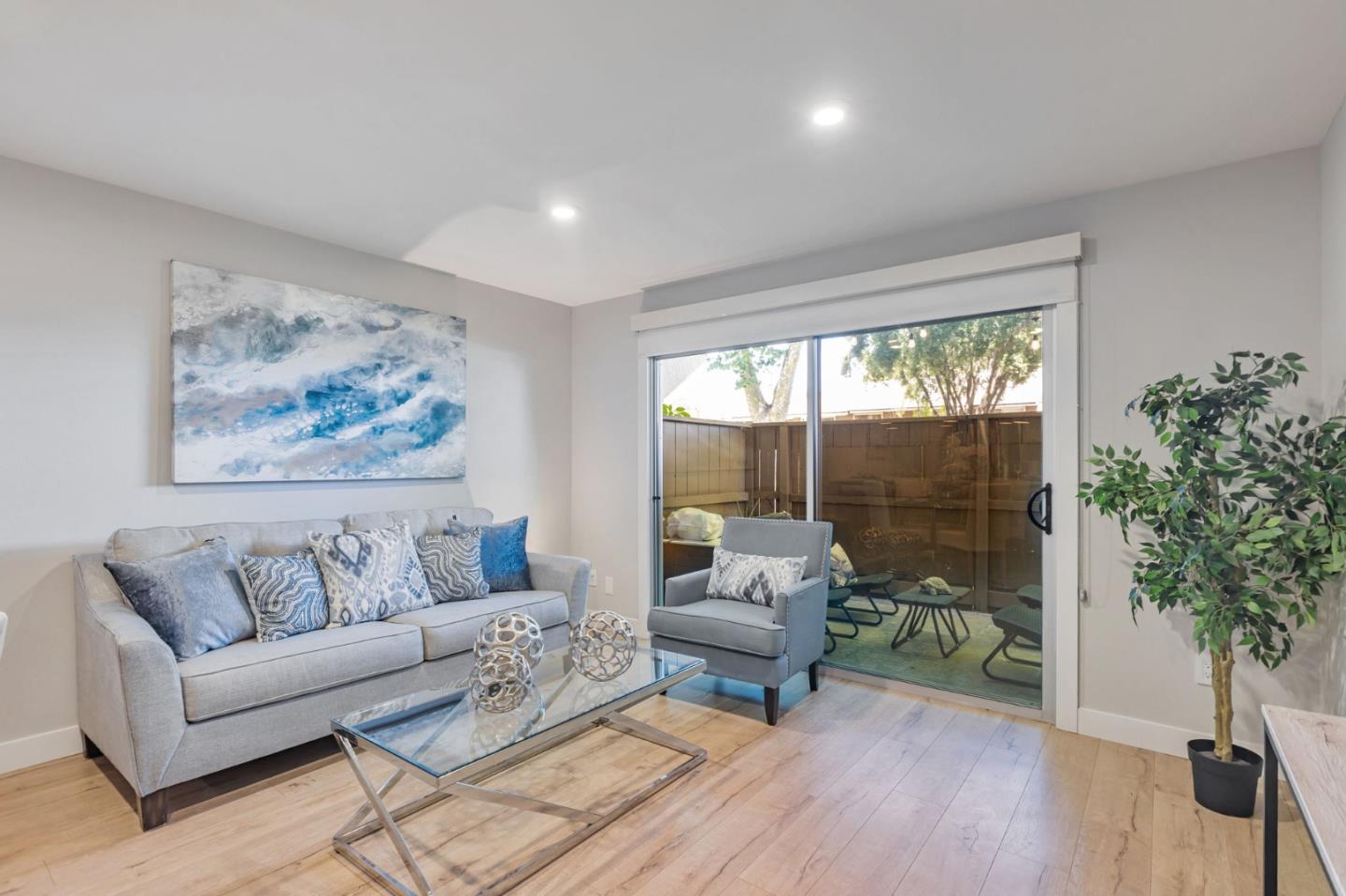 Detail Gallery Image 5 of 32 For 1720 Halford Ave #124,  Santa Clara,  CA 95051 - 1 Beds | 1 Baths