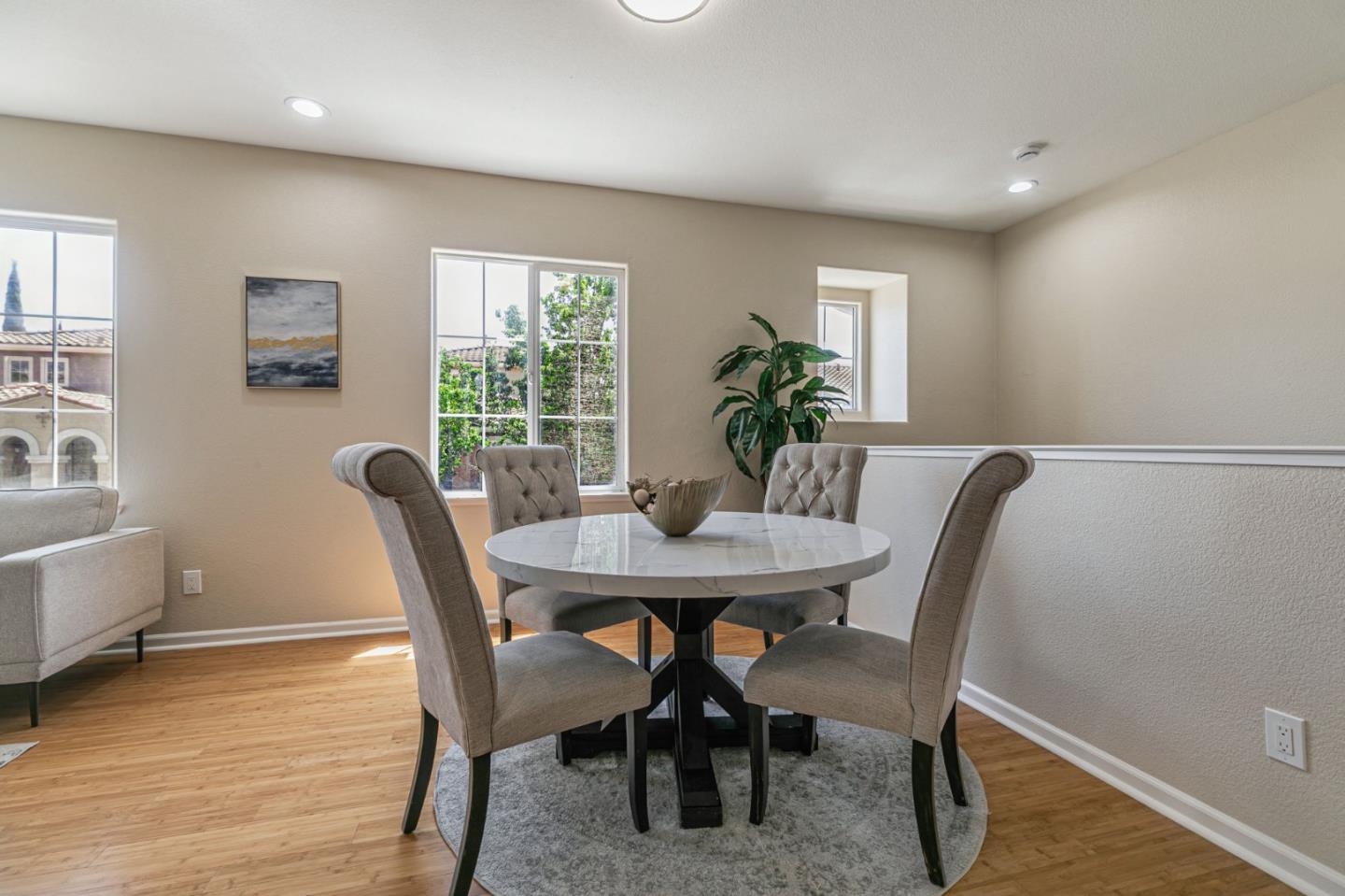 Detail Gallery Image 13 of 35 For 349 Marble Arch Ave, San Jose,  CA 95136 - 3 Beds | 2/1 Baths