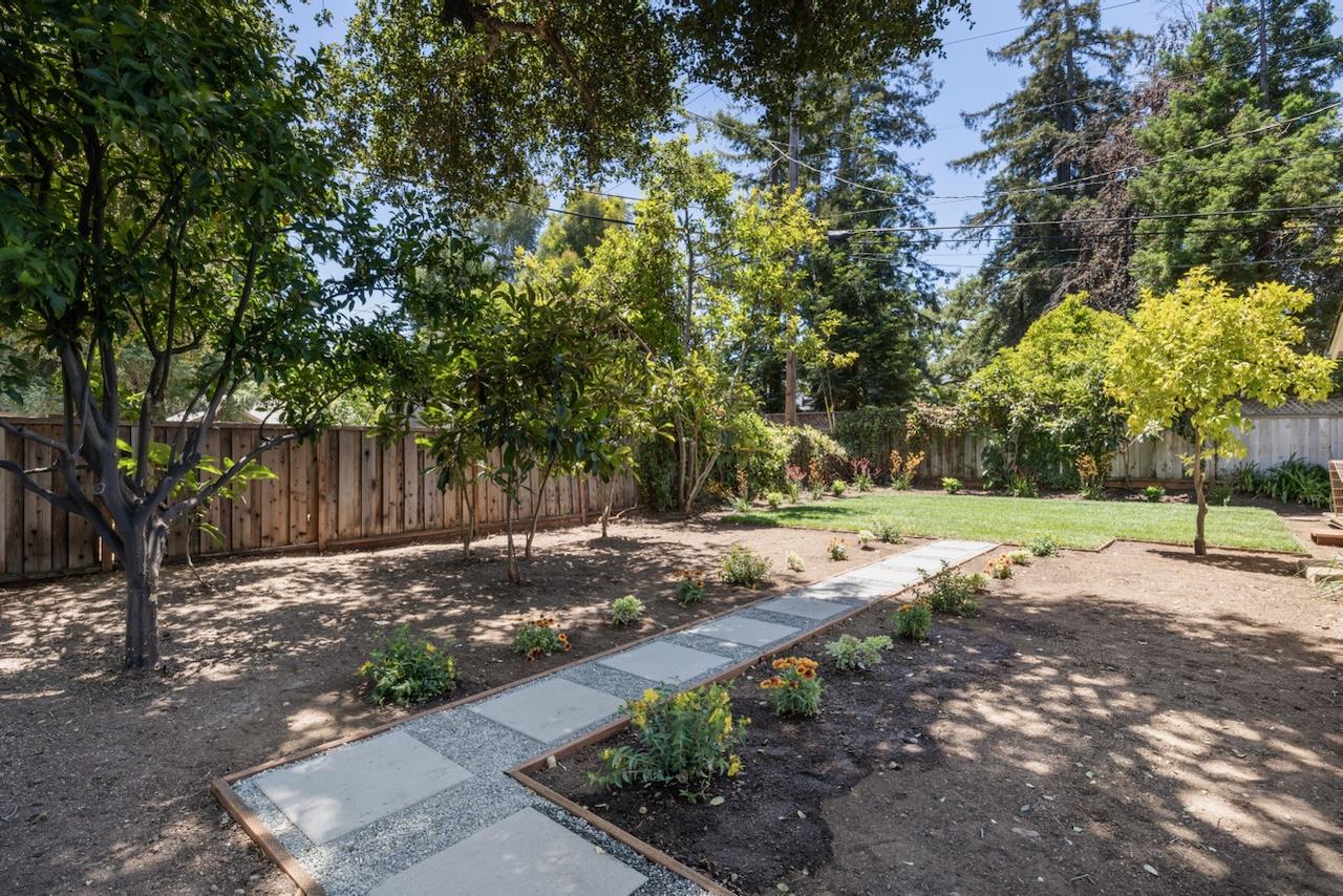 Detail Gallery Image 16 of 35 For 1235 Montclaire Way, Los Altos,  CA 94024 - 4 Beds | 2 Baths