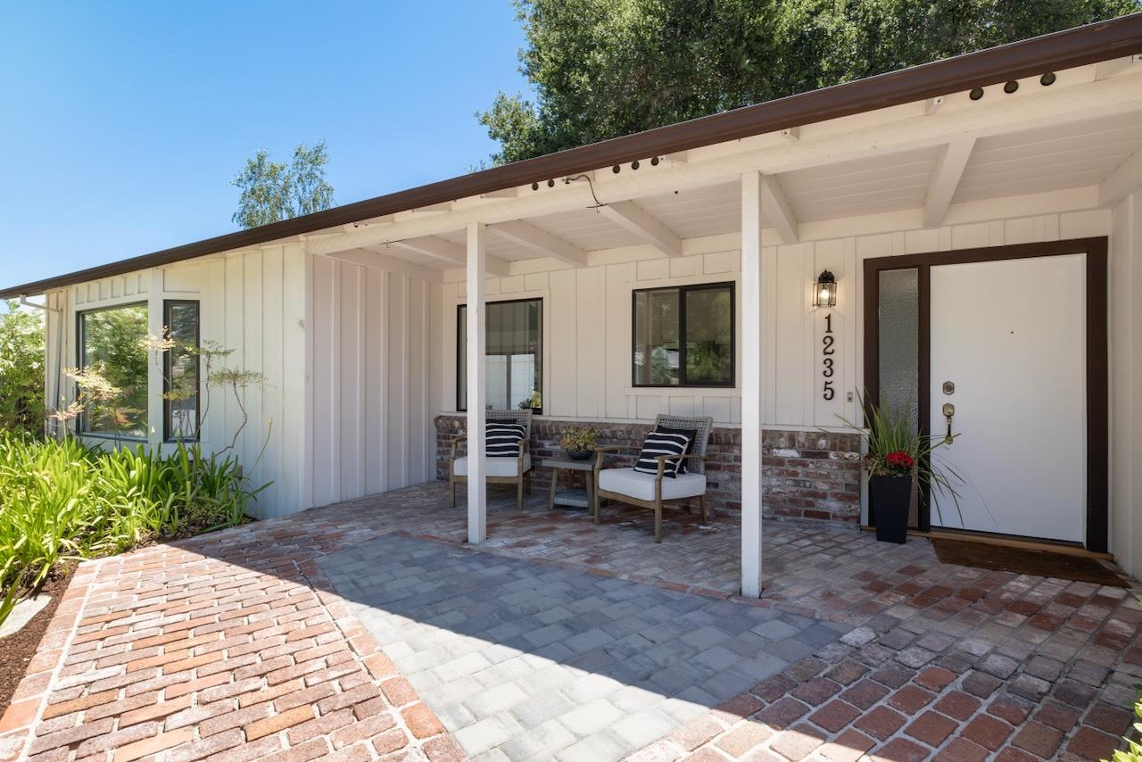 Detail Gallery Image 2 of 35 For 1235 Montclaire Way, Los Altos,  CA 94024 - 4 Beds | 2 Baths