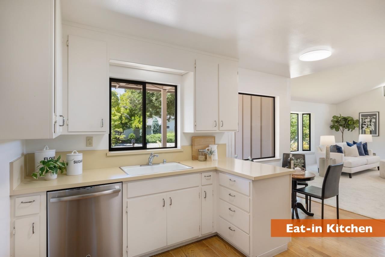 Detail Gallery Image 6 of 35 For 1235 Montclaire Way, Los Altos,  CA 94024 - 4 Beds | 2 Baths