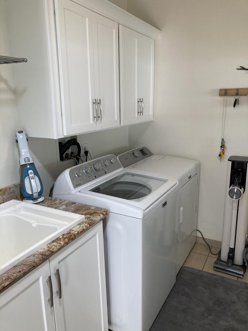 Detail Gallery Image 8 of 11 For 77 Leawood Dr #77,  Aptos,  CA 95003 - 3 Beds | 2 Baths