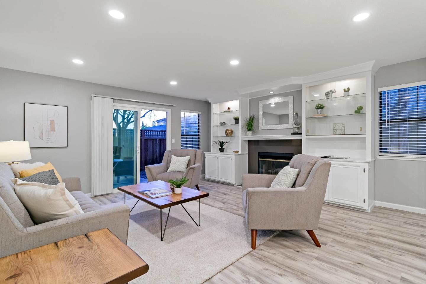 Detail Gallery Image 10 of 37 For 340 W Sunnyoaks Ave, Campbell,  CA 95008 - 2 Beds | 1/2 Baths