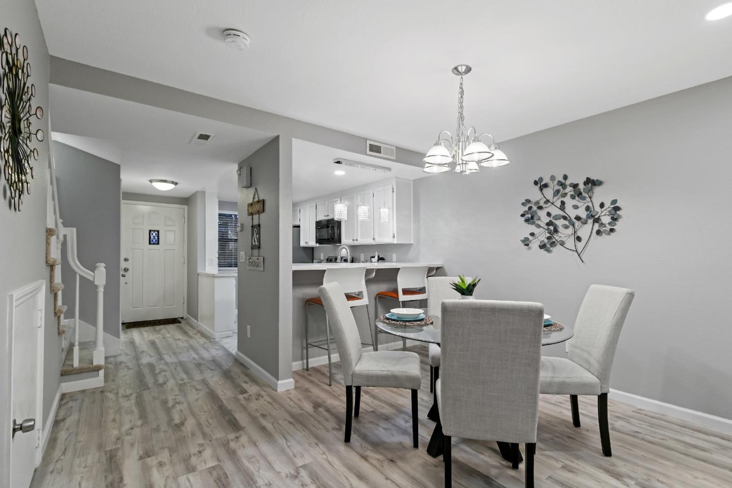 Detail Gallery Image 12 of 37 For 340 W Sunnyoaks Ave, Campbell,  CA 95008 - 2 Beds | 1/2 Baths