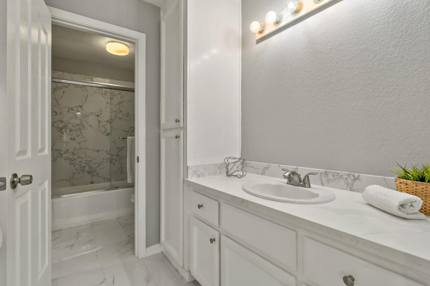 Detail Gallery Image 21 of 37 For 340 W Sunnyoaks Ave, Campbell,  CA 95008 - 2 Beds | 1/2 Baths