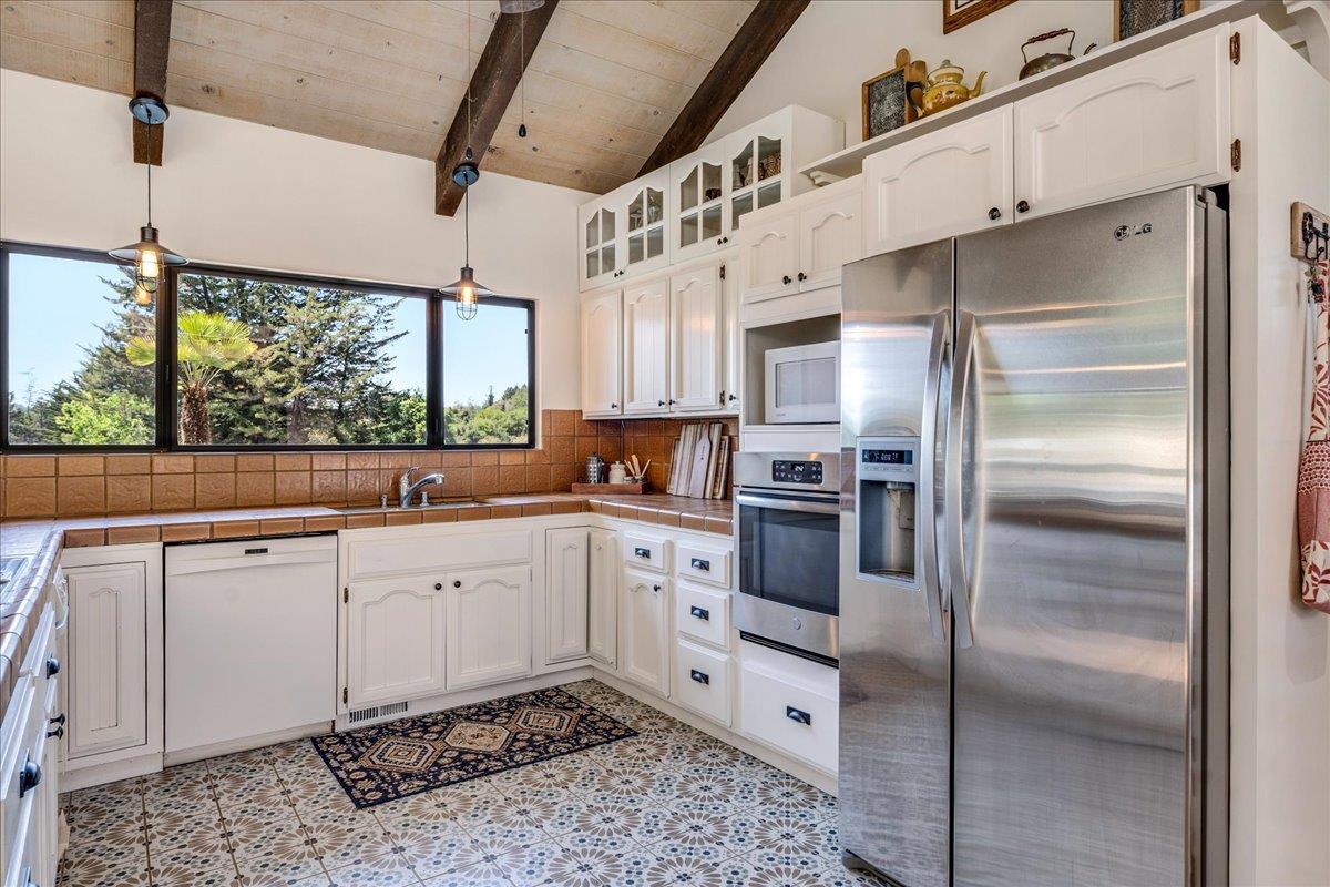 Detail Gallery Image 10 of 40 For 284 Brooktree Ranch Rd, Aptos,  CA 95003 - 5 Beds | 3 Baths