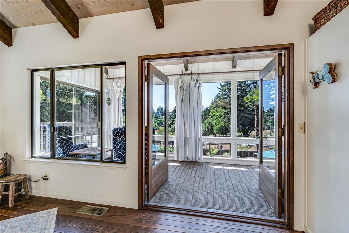 Detail Gallery Image 17 of 40 For 284 Brooktree Ranch Rd, Aptos,  CA 95003 - 5 Beds | 3 Baths