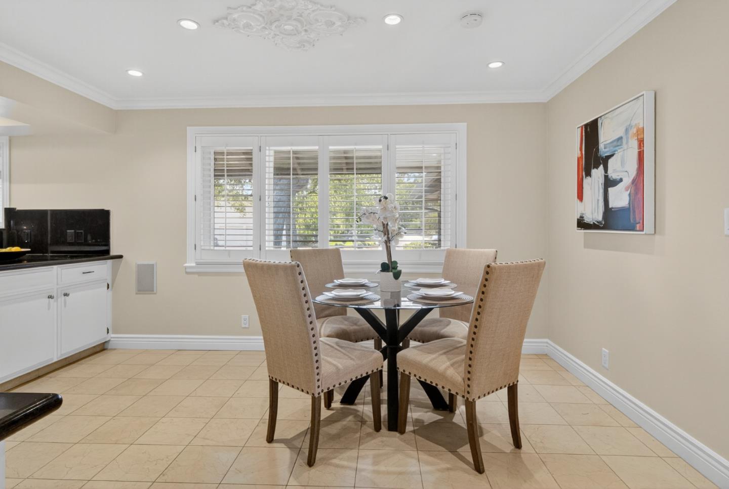 Detail Gallery Image 12 of 52 For 13010 Glen Brae Dr, Saratoga,  CA 95070 - 4 Beds | 3/1 Baths