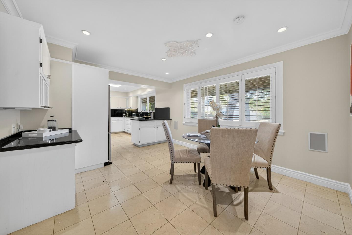 Detail Gallery Image 13 of 52 For 13010 Glen Brae Dr, Saratoga,  CA 95070 - 4 Beds | 3/1 Baths