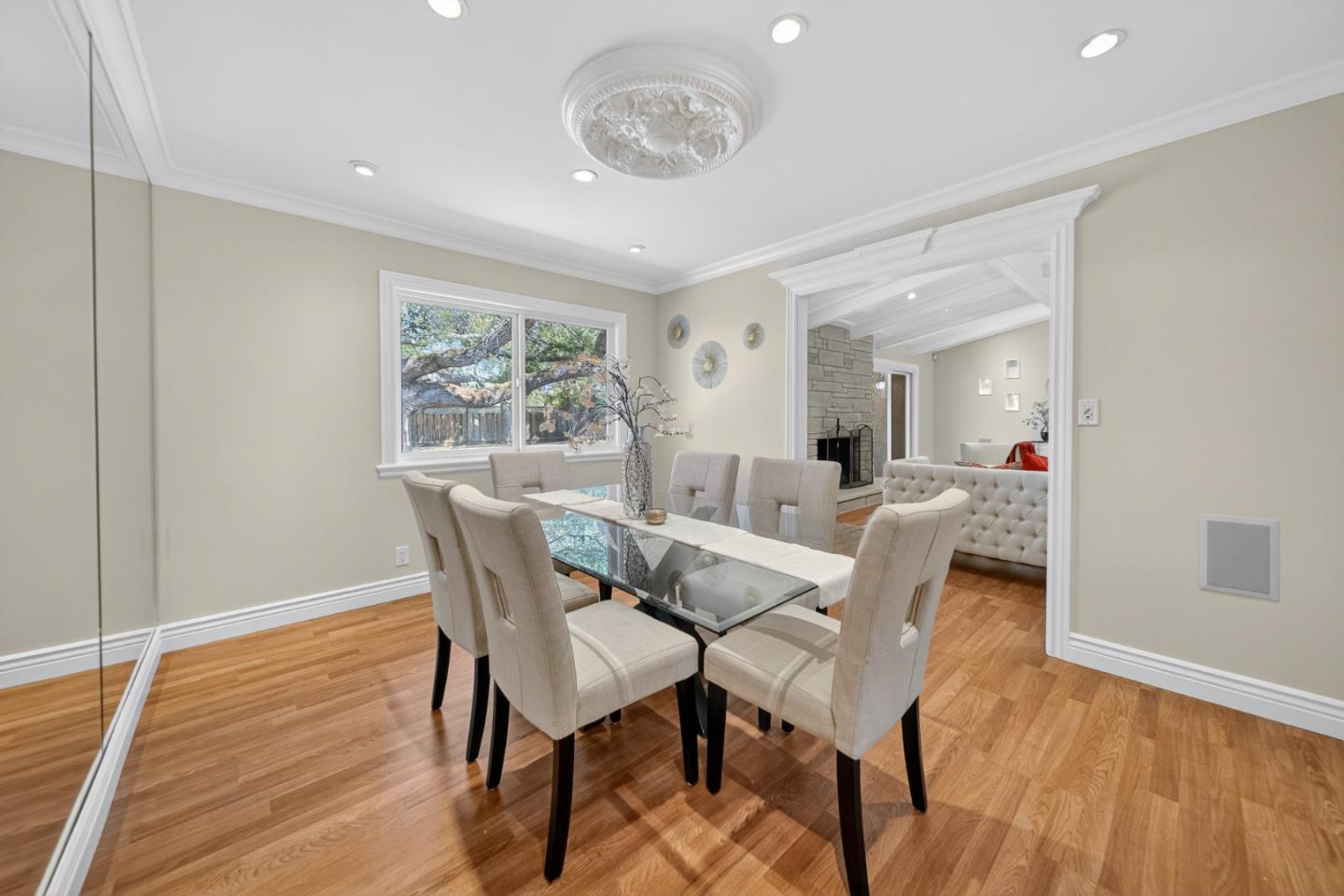 Detail Gallery Image 15 of 52 For 13010 Glen Brae Dr, Saratoga,  CA 95070 - 4 Beds | 3/1 Baths